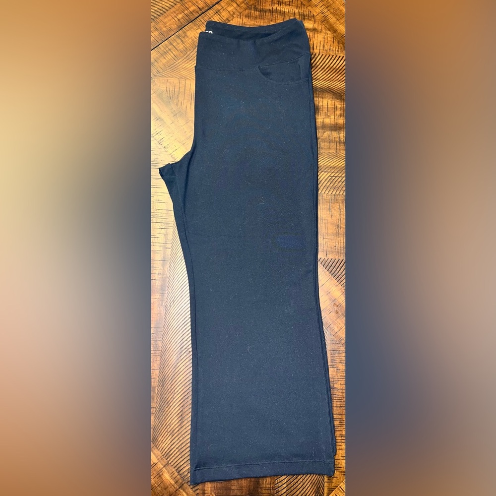 Women’s Black Capri Bottoms